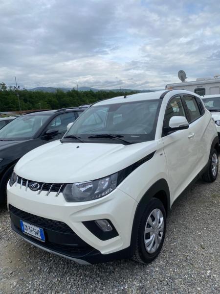 1A - MAHINDRA KUV NXT GM369WD
