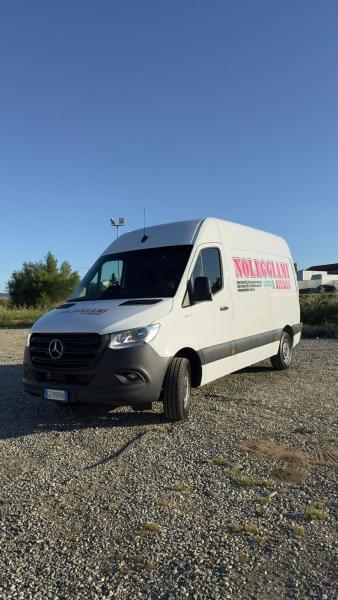 F - MERCEDES SPRINTER GZ999RB